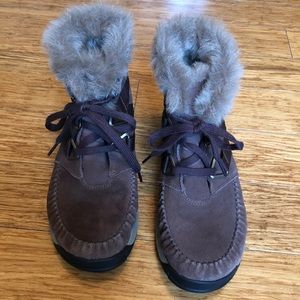 Columbia ankle boots women’s size 8.5